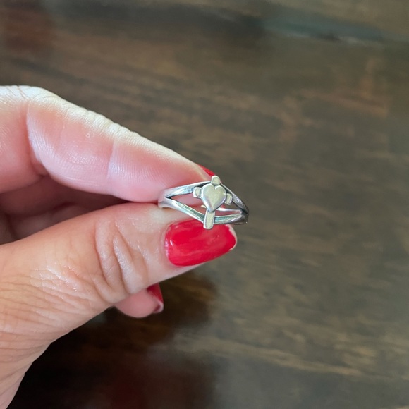 Authentic James Avery ring - Picture 2 of 6